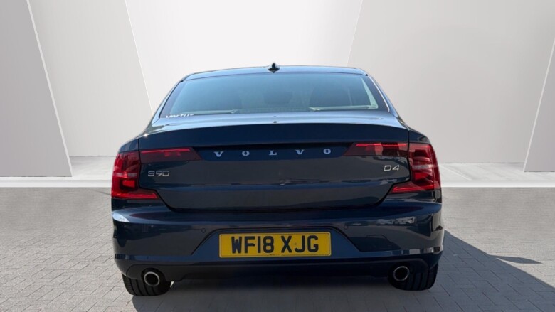 Volvo S90 2.0 D4 Momentum Pro 4dr Geartronic Diesel Saloon